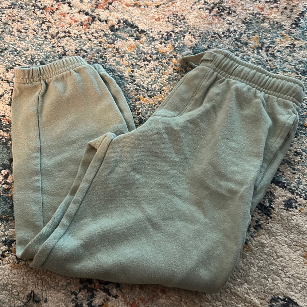 Boys sweatpants size 6-7